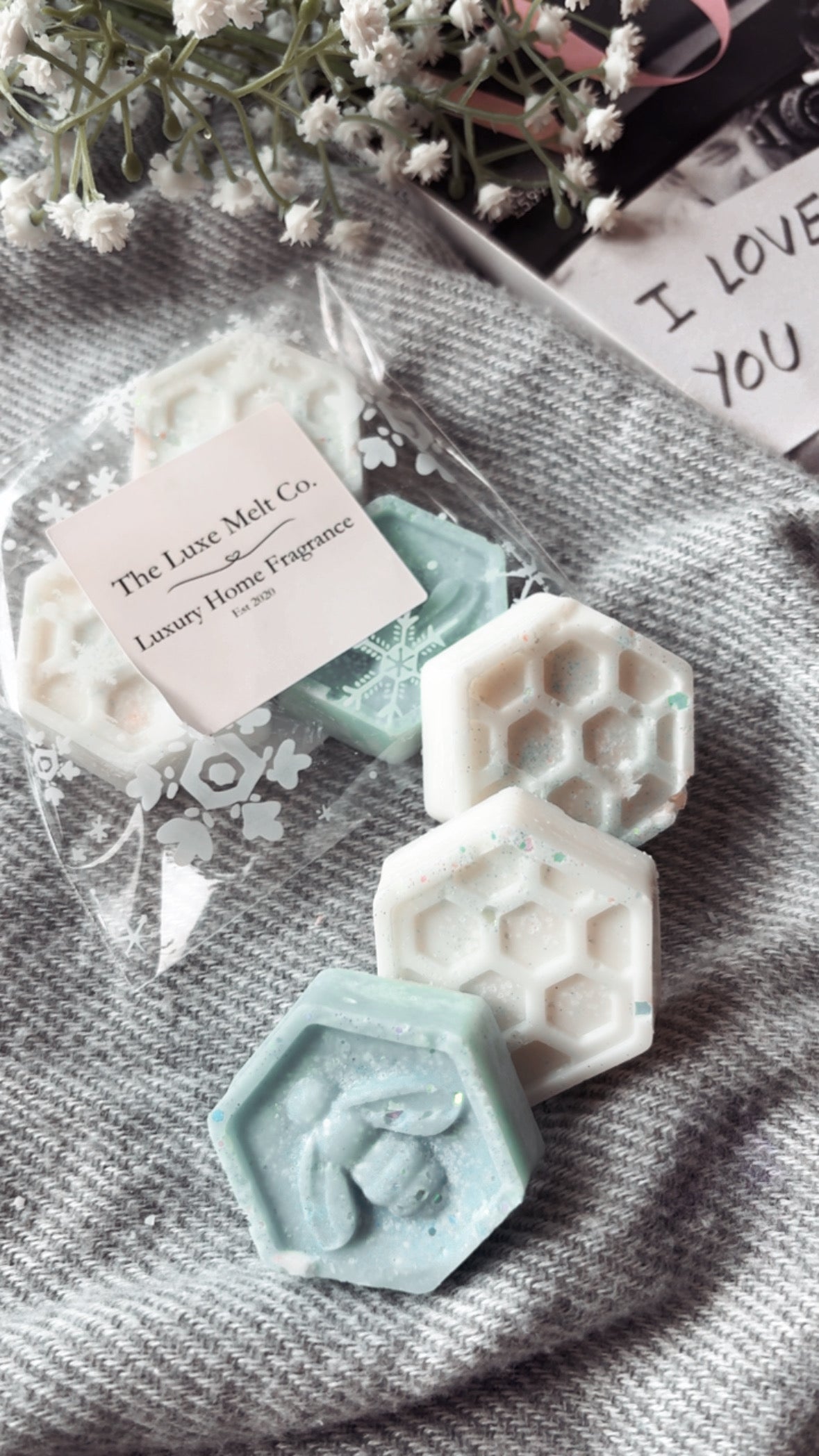 Rock Salt & Driftwood Honeycomb Wax Melts