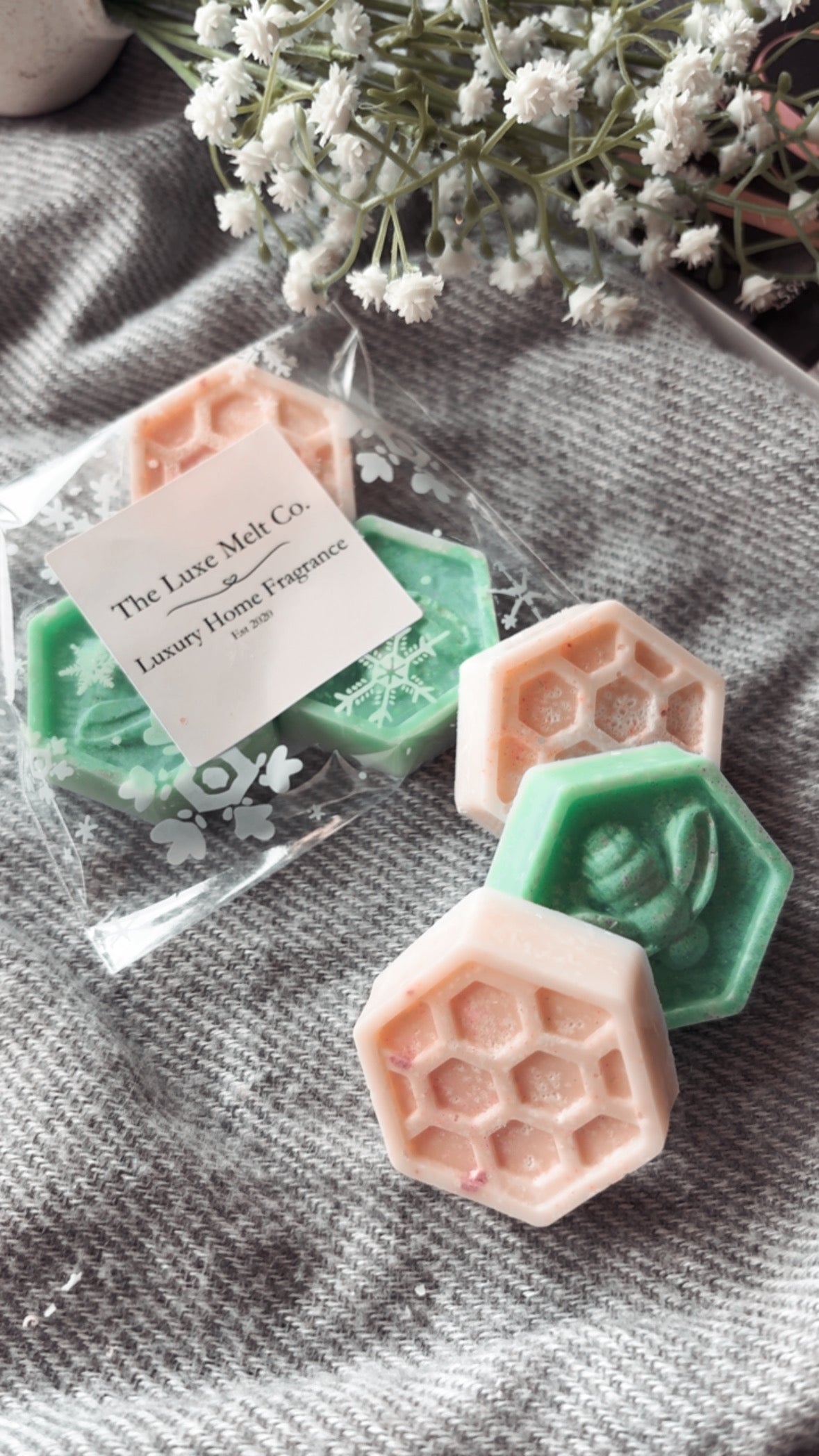 English Pear & Freesia Honeycomb Wax Melts