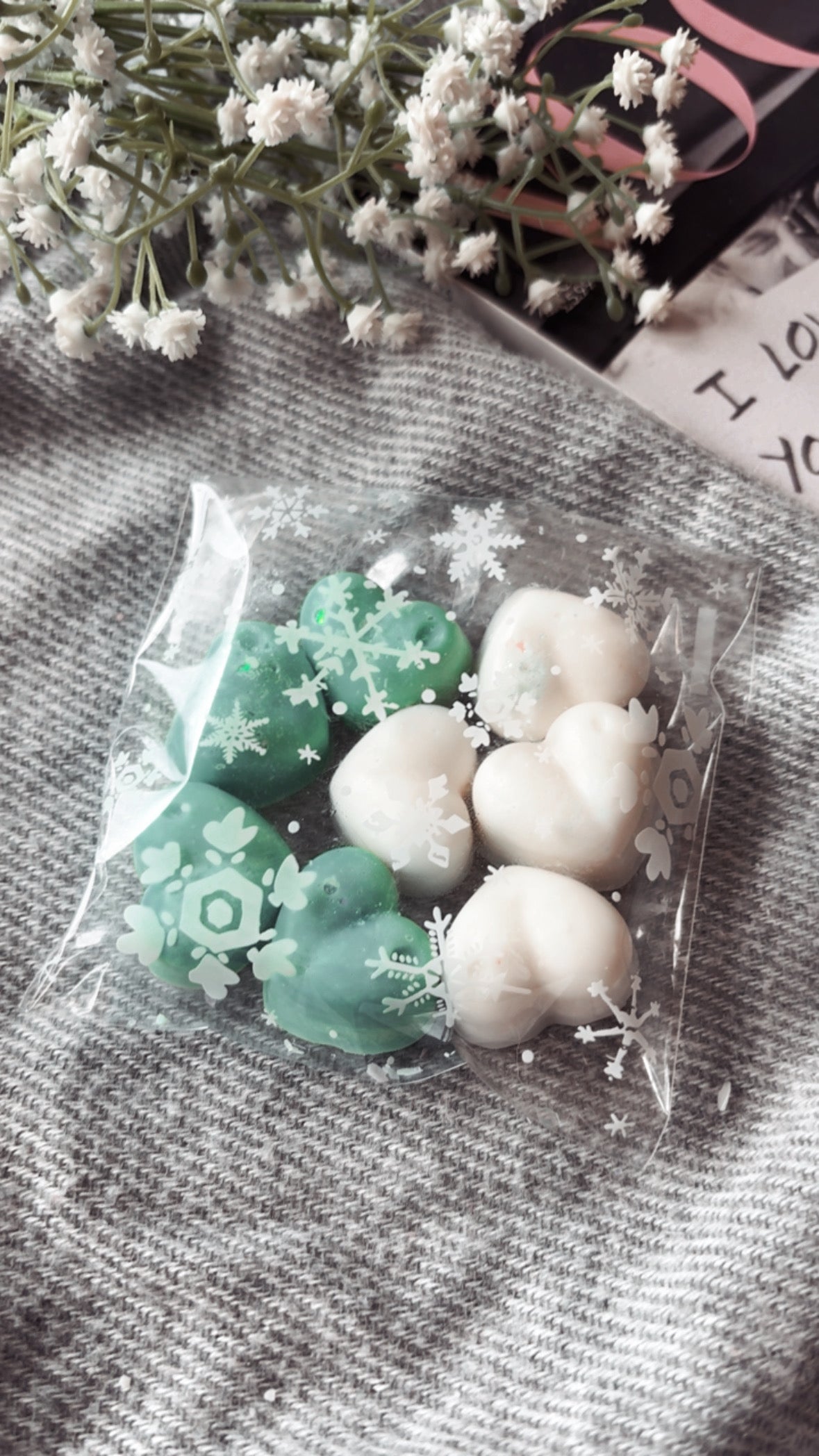 Bora Bora Wax Hearts