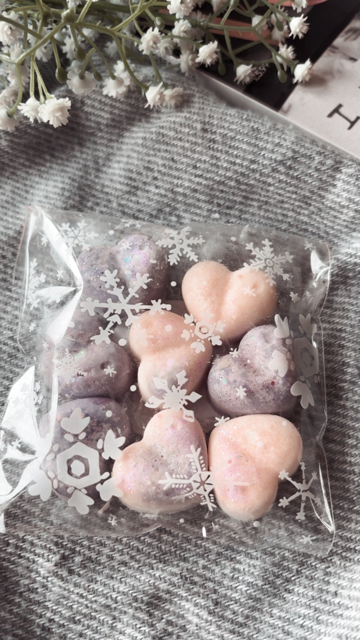 Cashmere & Almond Milk Wax Hearts