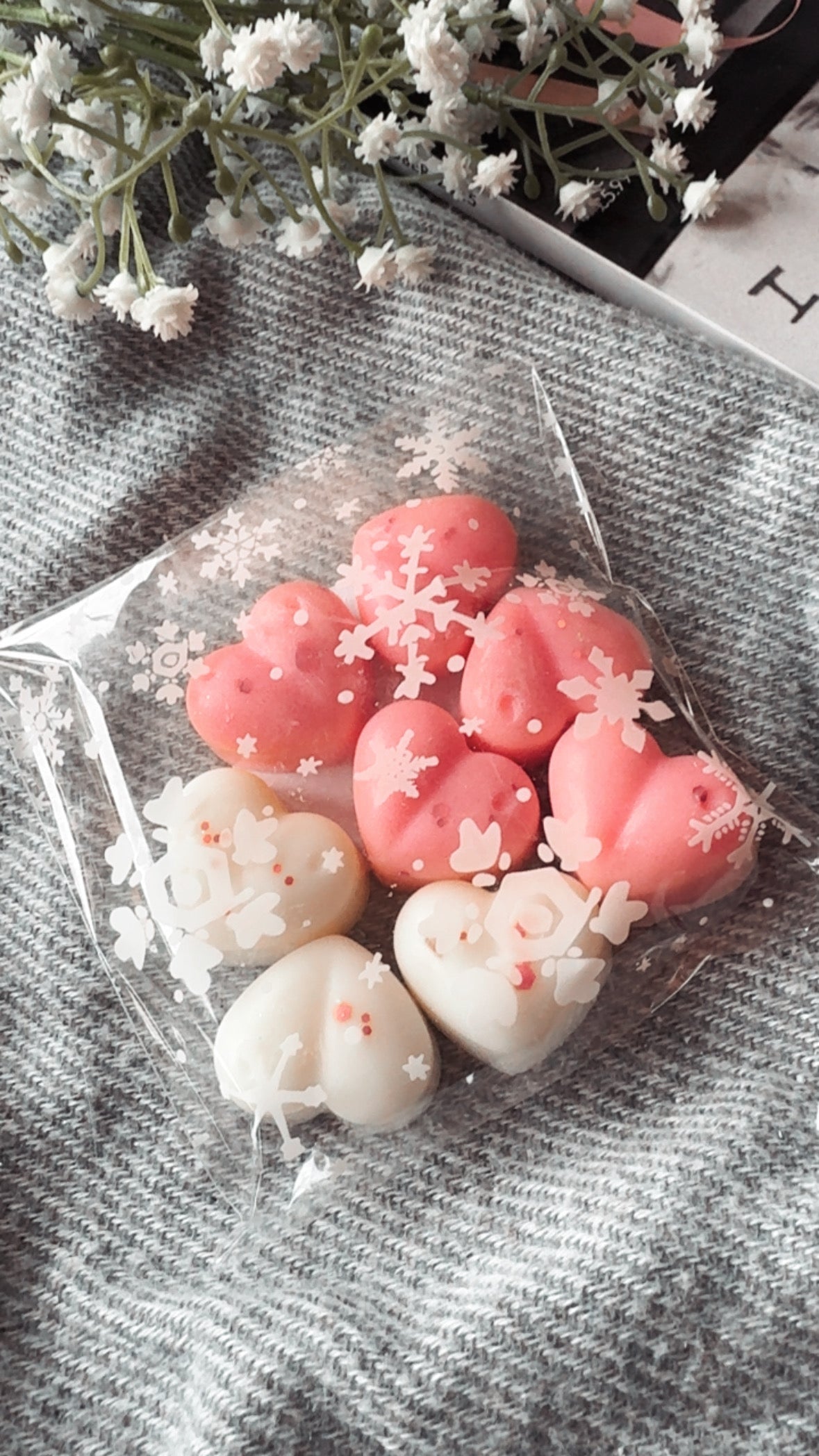 Black Plum & Rhubarb Wax Hearts