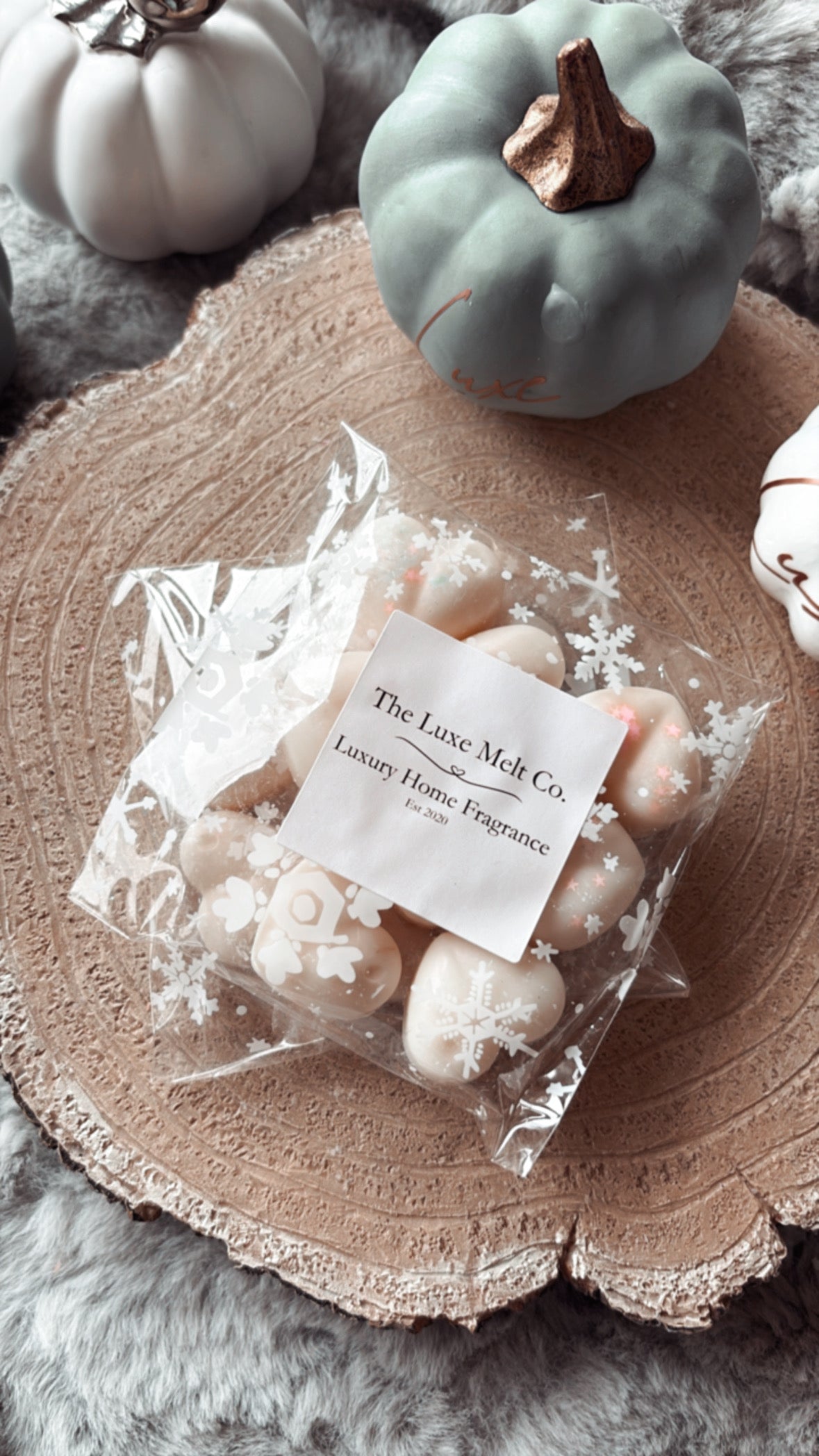 Winter Blossoms & Vanilla Cream Wax Melt Hearts