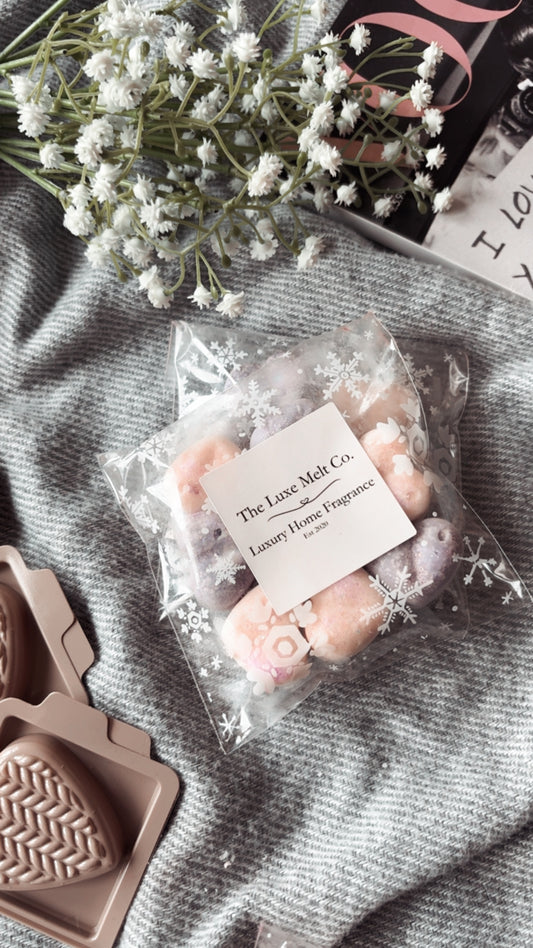 Cashmere & Almond Milk Wax Hearts