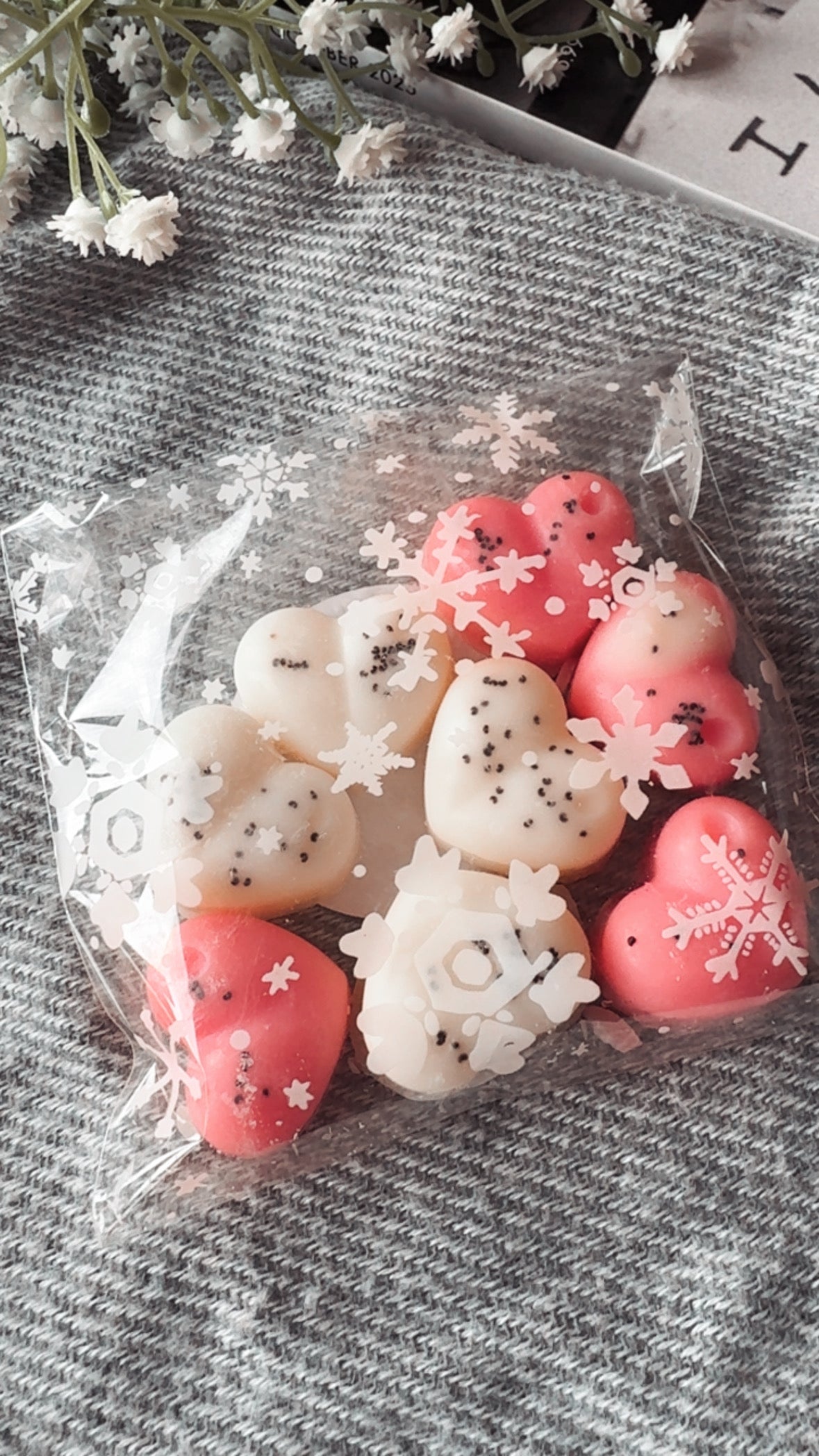 Forbidden Cherry Wax Hearts