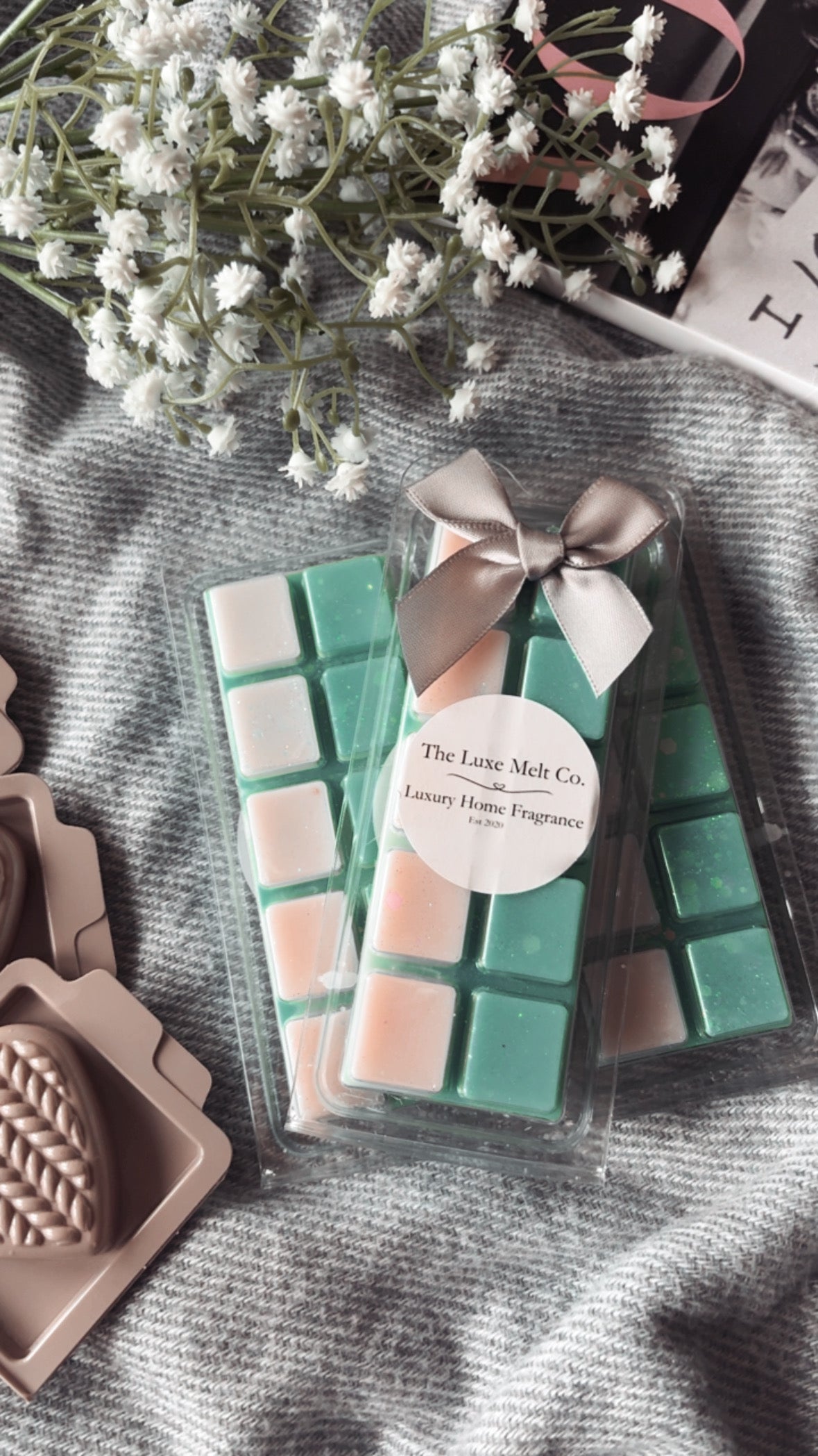 English Pear & Freesia Snapbar